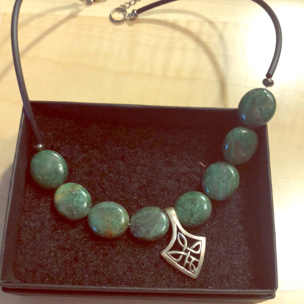 Jade and Sterling Silver Irish Knot 16” Choker